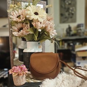 Vintage Coach Casey Cross Body Bag- Brittish Tan Leather